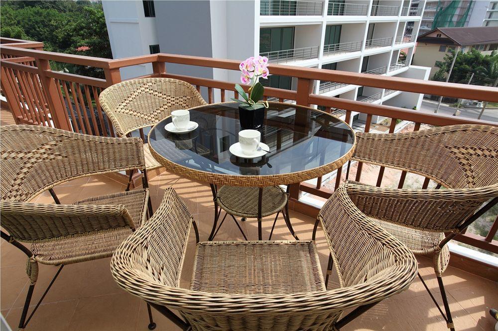 Emerald Palace Aparthotel Pattaya Exterior photo
