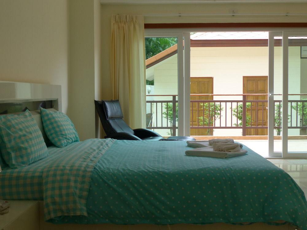 Emerald Palace Aparthotel Pattaya Exterior photo